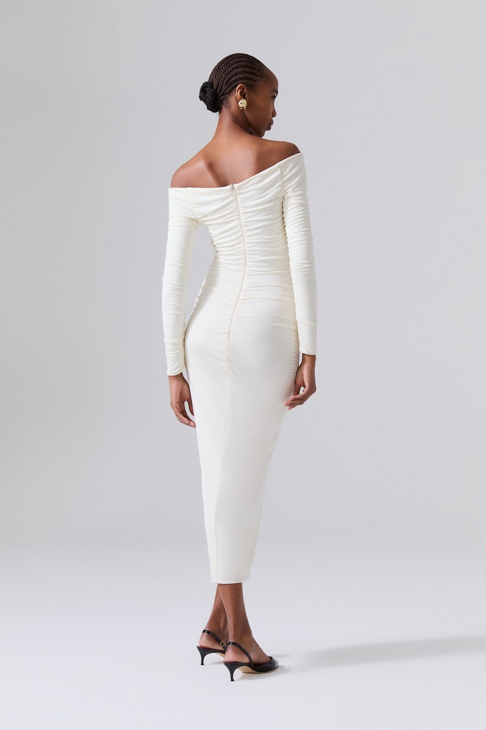 Off Shoulder Deep V-Neck Long Sleeve Ruched Bodycon Midi Dress 2