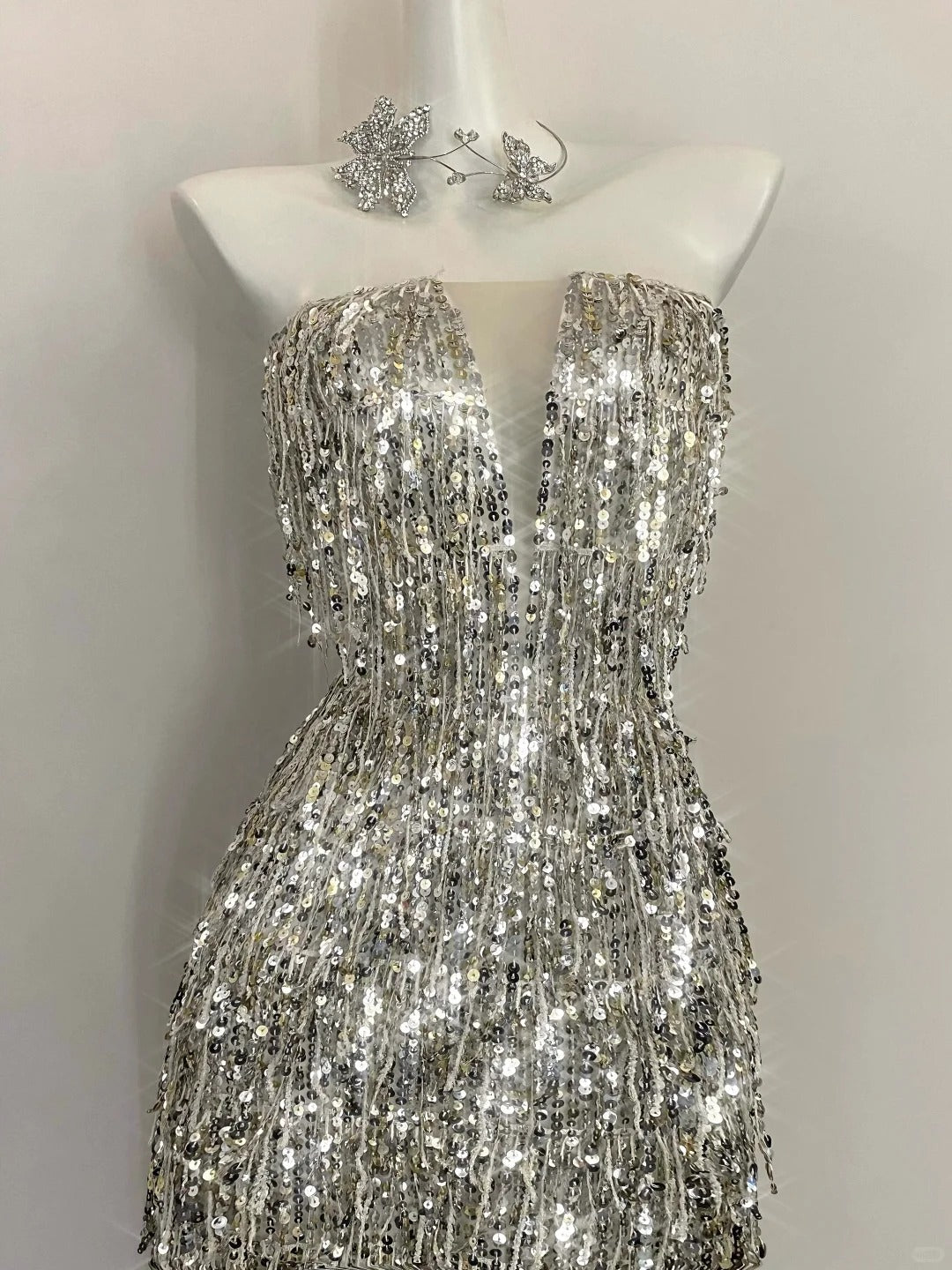 Shining Silver-White Slim-Fit Tube Top Sequined Tassel Long Prom Dress Evening Dress P4095