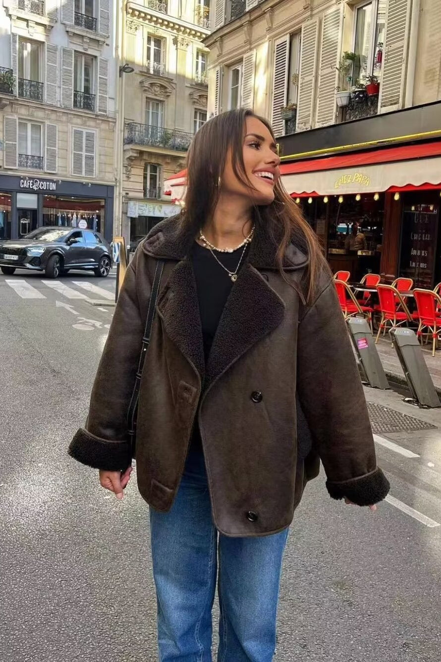 Luxurious Faux Shearling Collared Casual Coat for Comfort