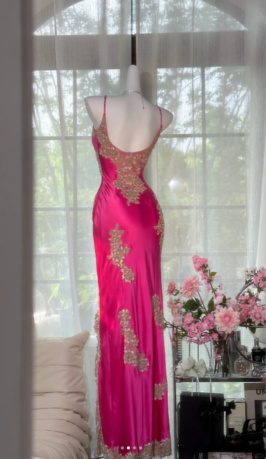 Pretty Hot Pink Spaghetti Straps V Neck Satin Lace Appliques Slit Long Prom Dress Birthday Party Gown D1375
