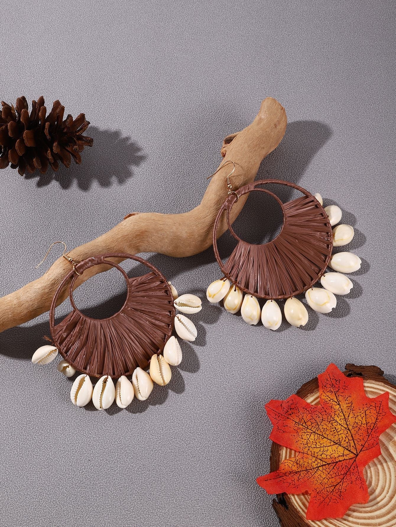 Shell Scallop Earrings