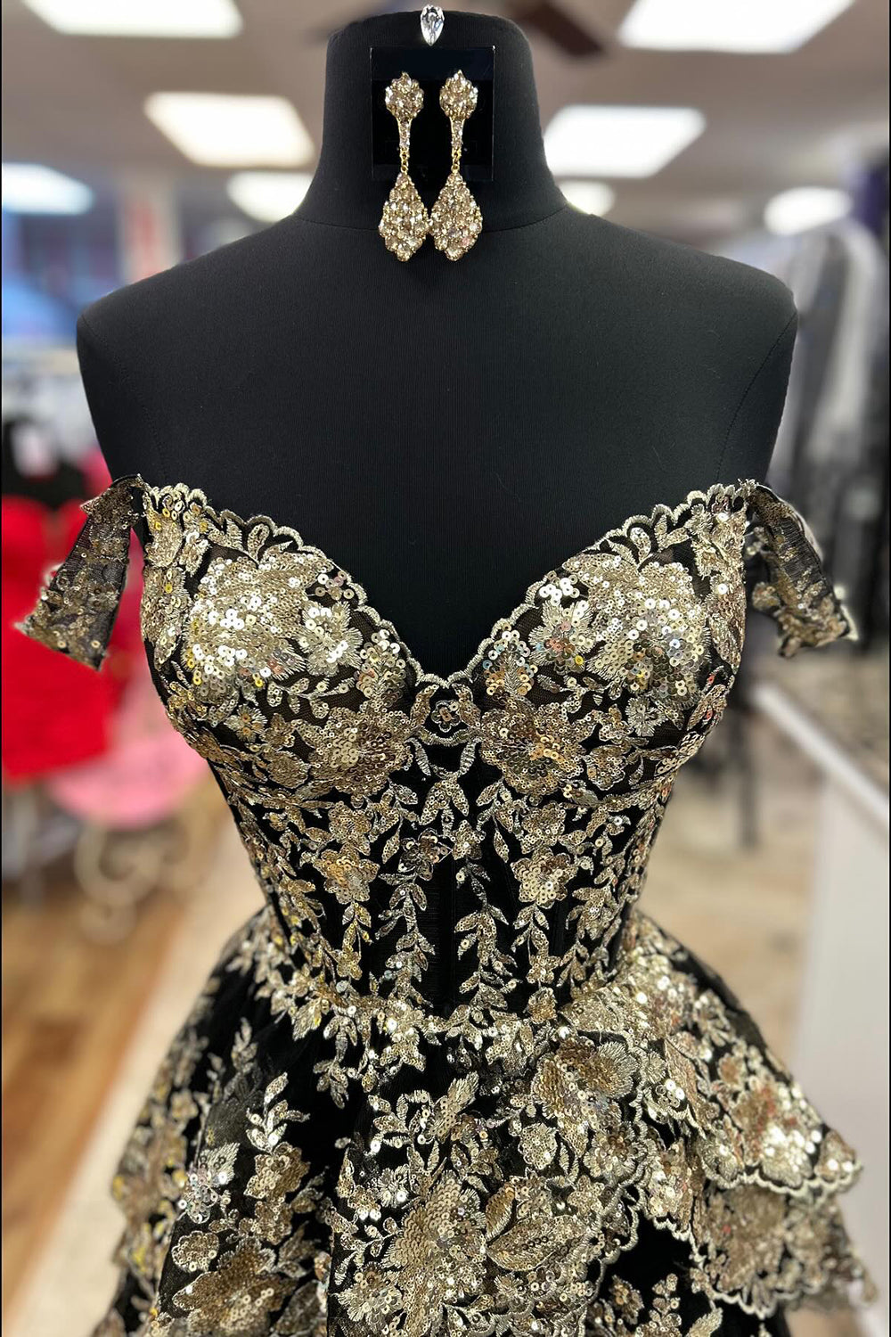 Sweetheart A-Line Prom Dress Spaghetti Straps High Split Sweep Train Lace Fomal Dress with Appliques