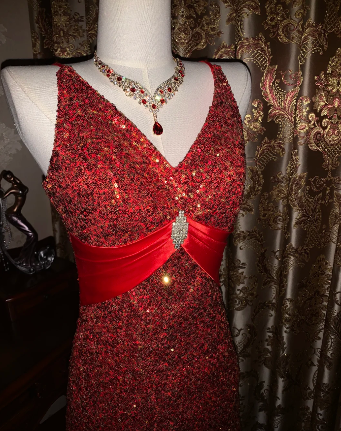 Vintage Red V Neck Sequin Beaded Mermaid Party Dress Long Evening Gown D1724