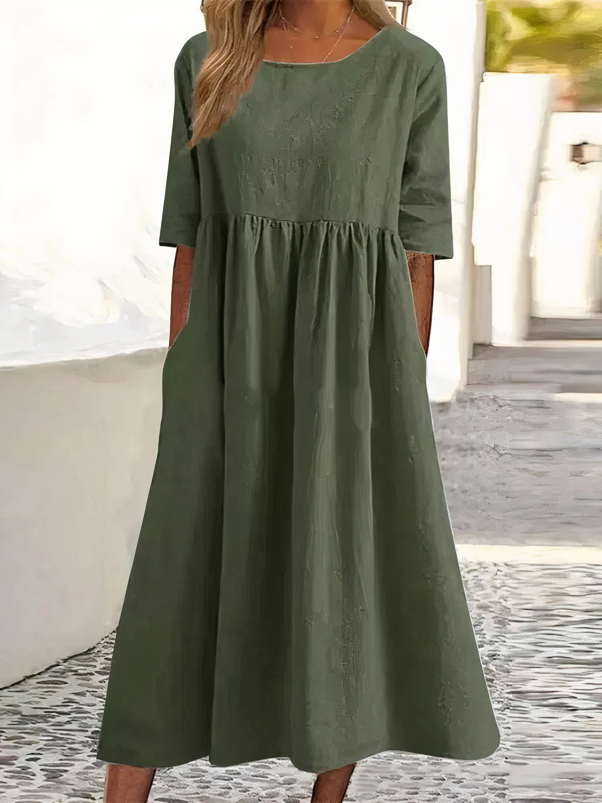 Round Neck Short Sleeve Empire Waist Side Pocket Gathered Midi Dress - View 4