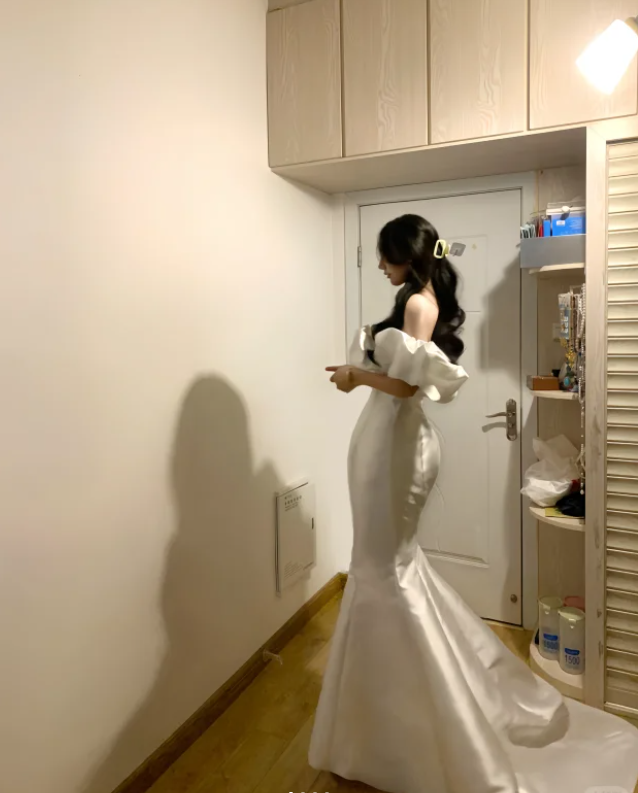 Elegant Off The Shoulder White Satin Mermaid Party Gown Long Wedding Guest Dress D846