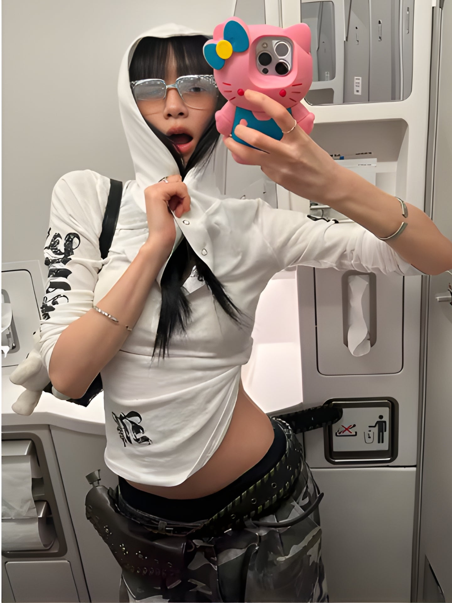 Acubi Hooded Graphic Top - Fashionpara