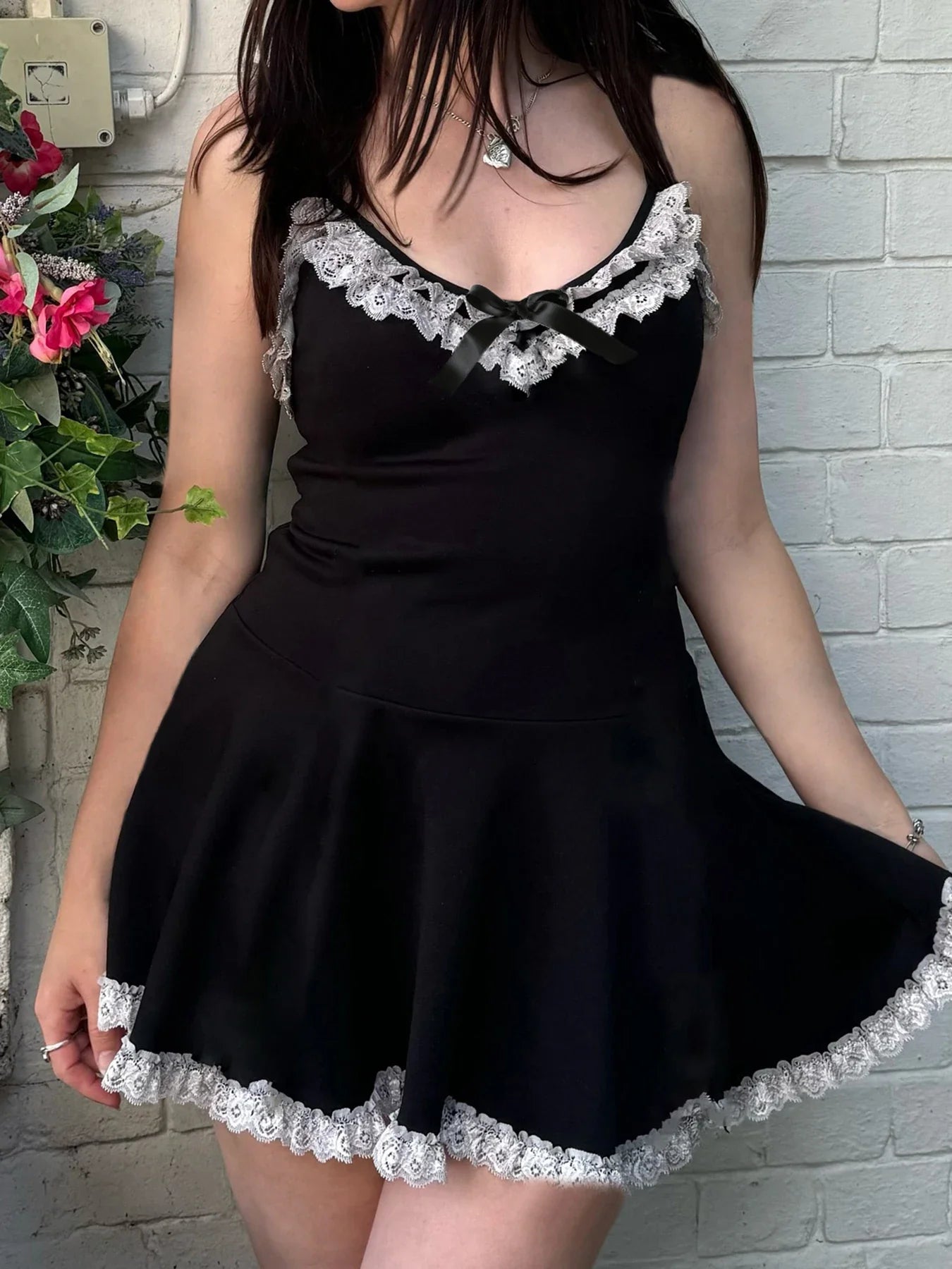 Dark Lace Ribbon Small Dress