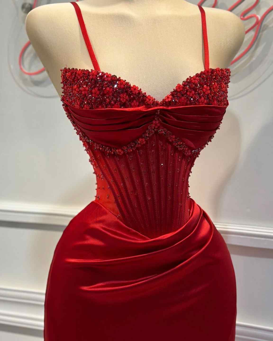 Spaghetti Straps Sweetheart Seeleveless Sheath High Split Pleated Satin Prom Dress with Beads Evening Dress