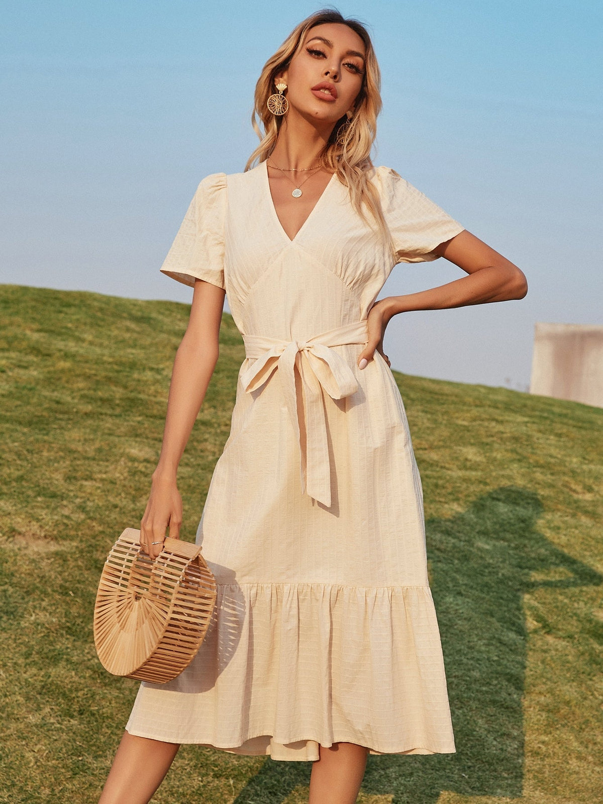 KittenAlarm - Bow tie v-neck ruffled short-sleeved sweet long dress