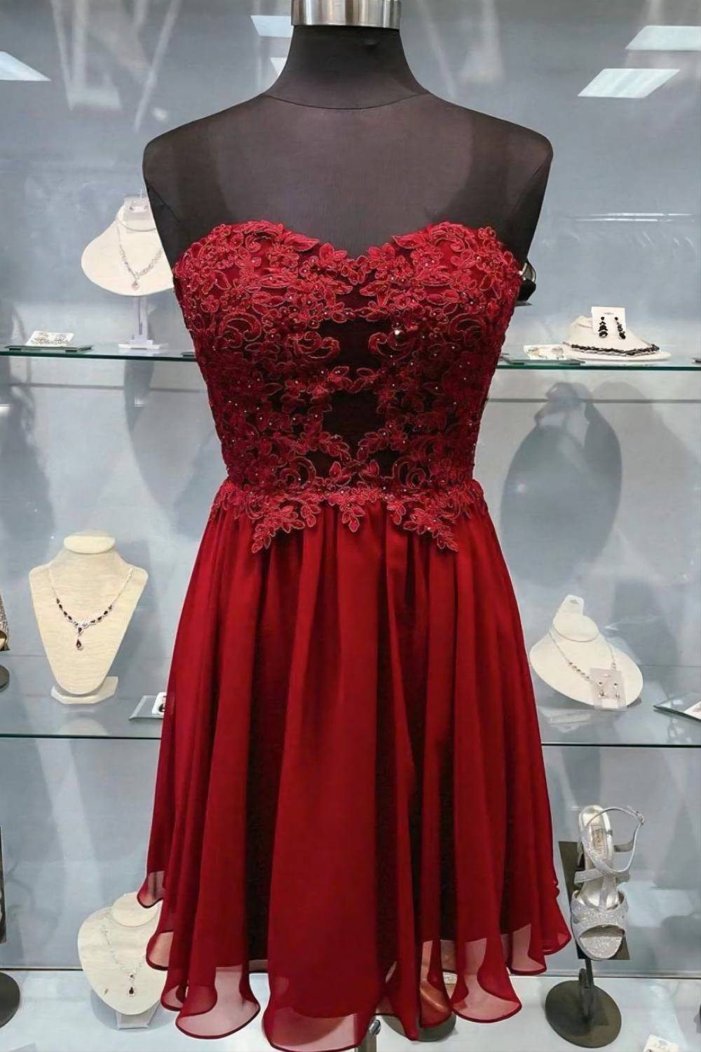 Burgundy A-line Sweetheart Short Homecoming Dress With Sequin Applique - Fashionpara