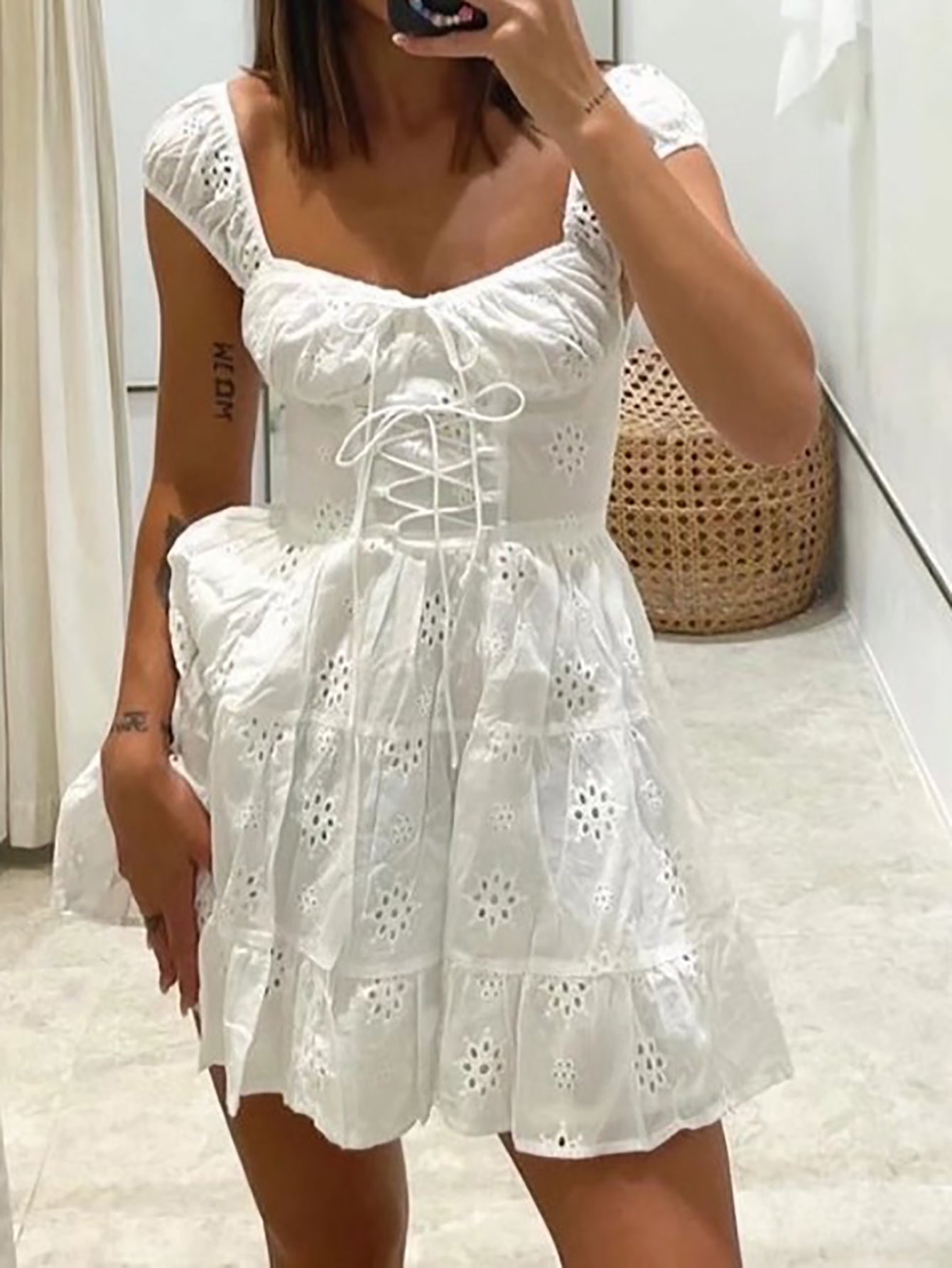 Sweet Square Neck White Sleeveless Short Graduation Dress - Fashionpara