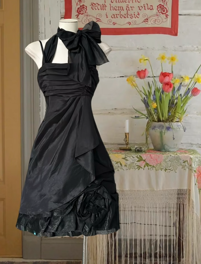 Vintage Black Satin Chiffon Pleated Sheath Short Cocktail Dress Homecoming Dres D657