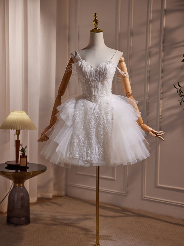 Charming White Spaghetti Straps Sweetheart Neck Homecoming Dress Short Birthday Party Dress S639