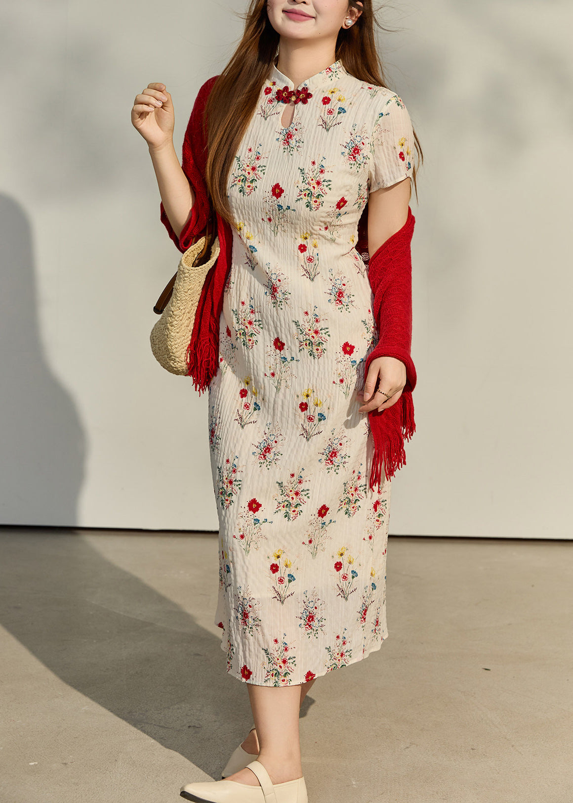 Crinkled Plissé Mandarin Collar Keyhole Frog Closure Midi Dress - View 2