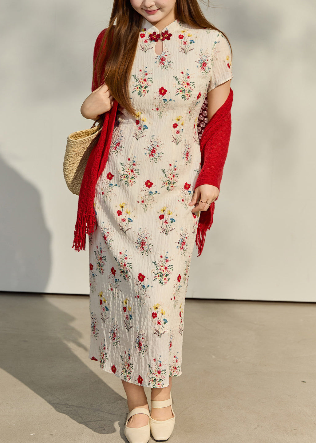 Crinkled Plissé Mandarin Collar Keyhole Frog Closure Midi Dress - View 3