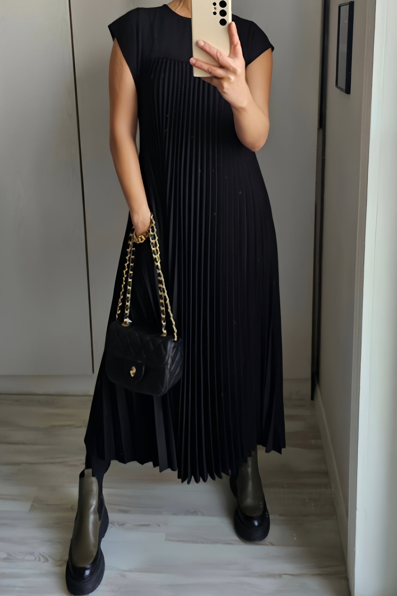 Crew Neck Cap Sleeve Pleated Dress - Fashionpara