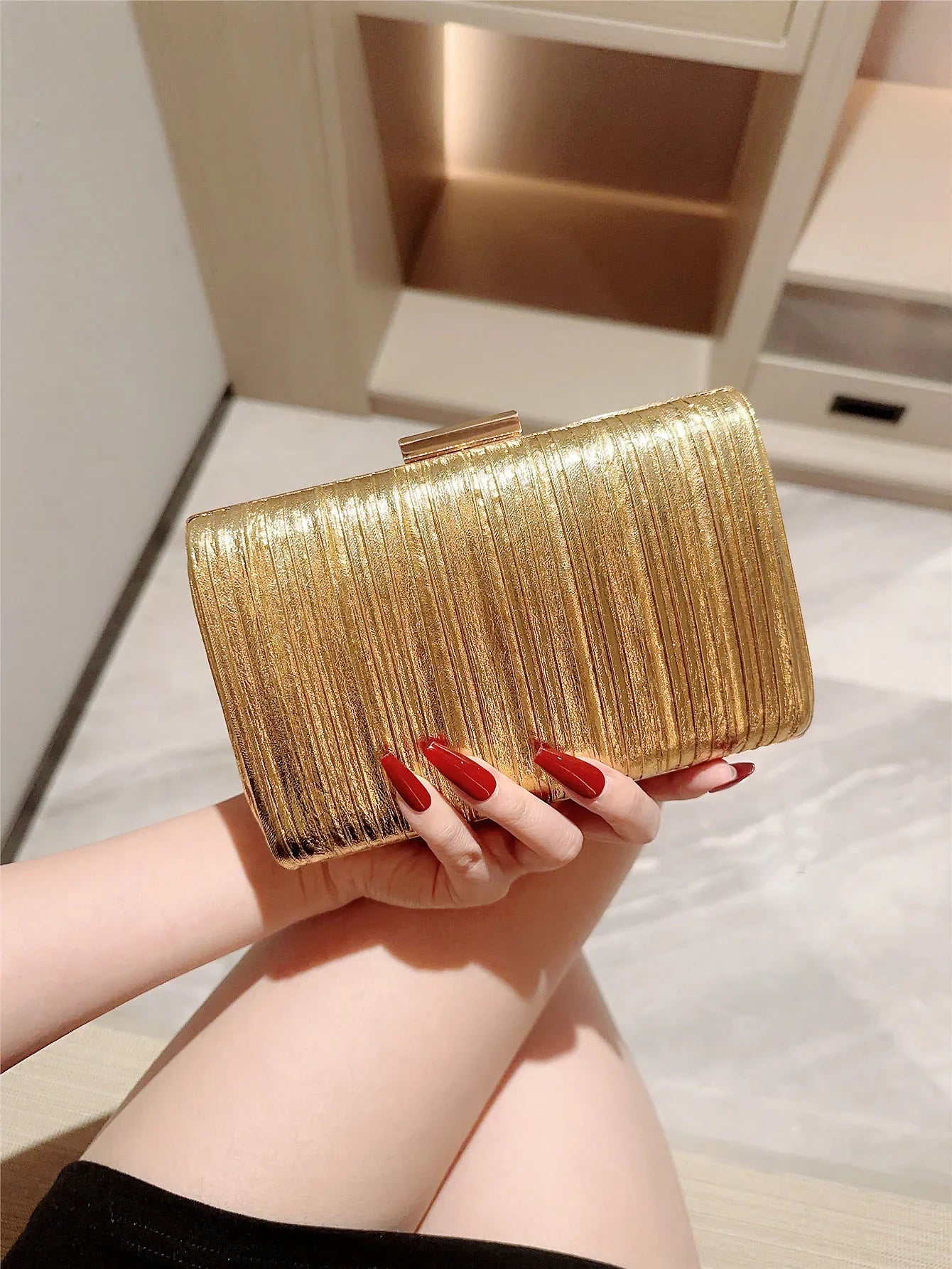 High-End Dinner Pu Clutch Bag Metal Texture