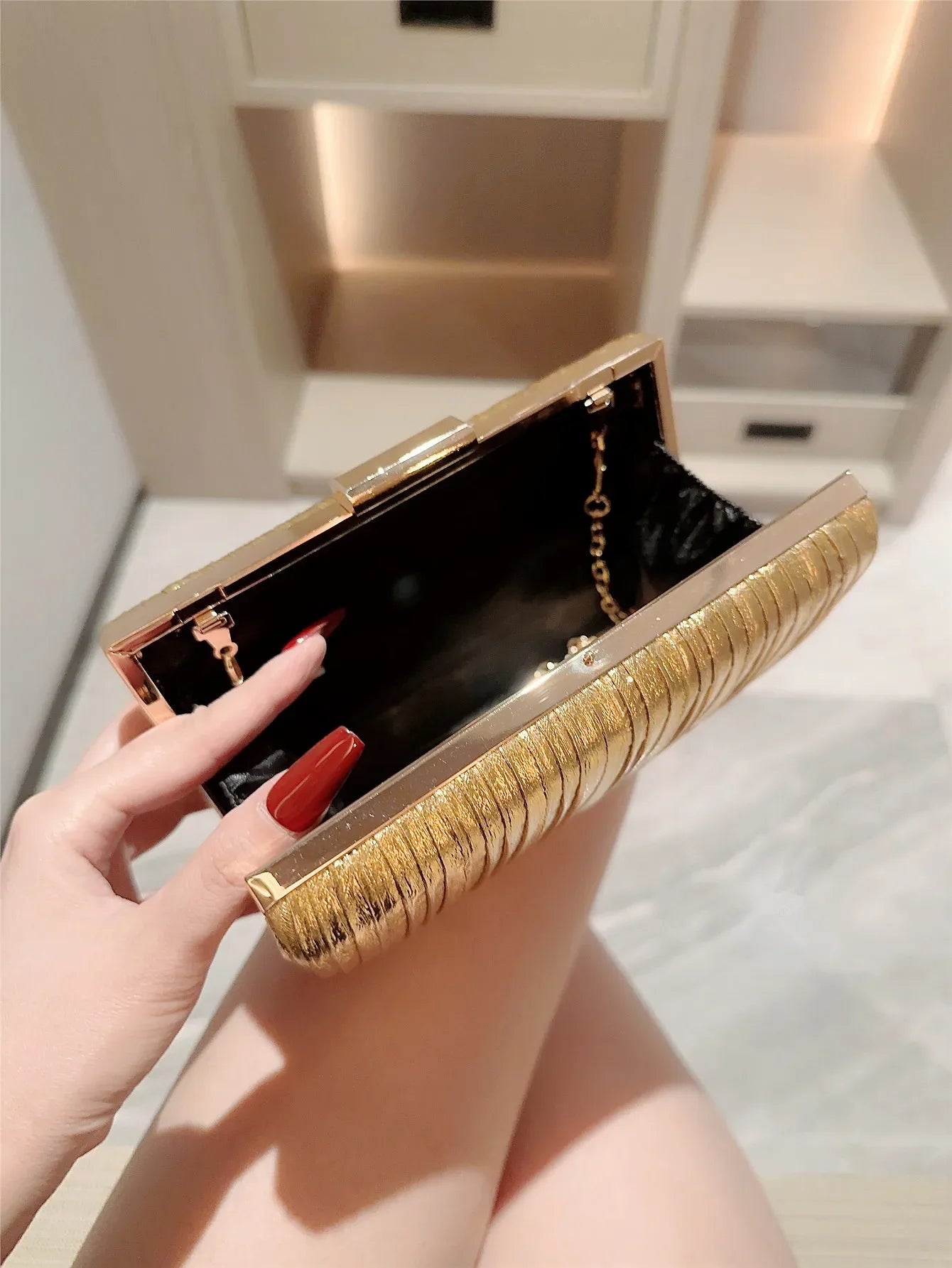High-End Dinner Pu Clutch Bag Metal Texture