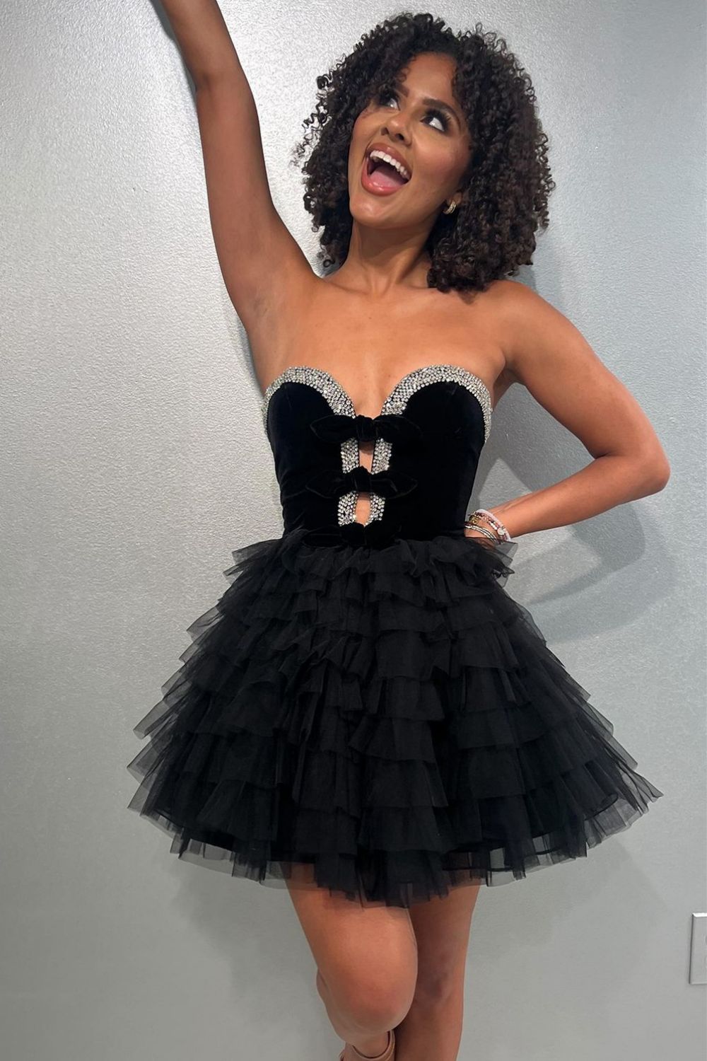 Cute Black A-Line Sweetheart Short Tulle Homecoming Dress With Beding - Fashionpara