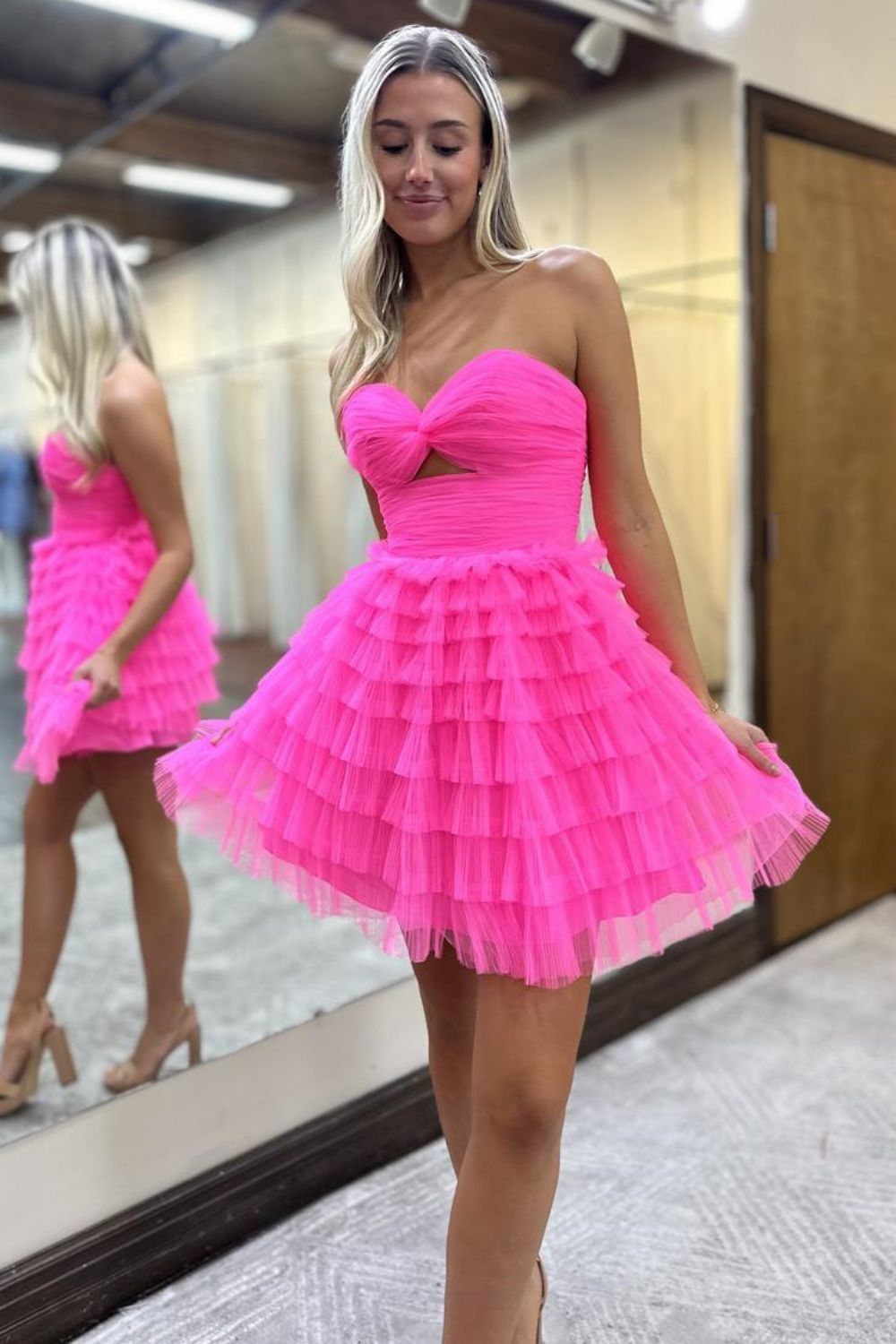 Cute Pink A-Line Sweetheart Lace Up Short Tulle Homecoming Dress - Fashionpara