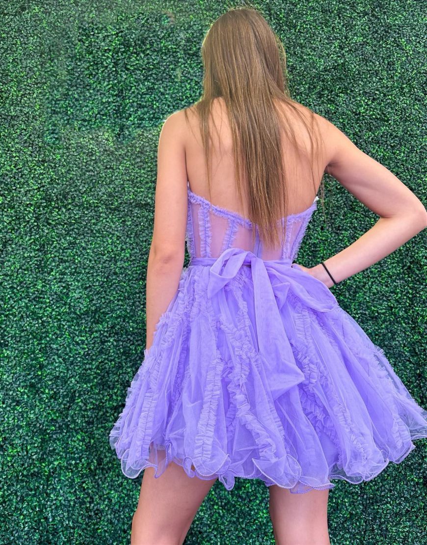 Pretty Strapless Tulle A-Line Short Homecoming Dress With Belt