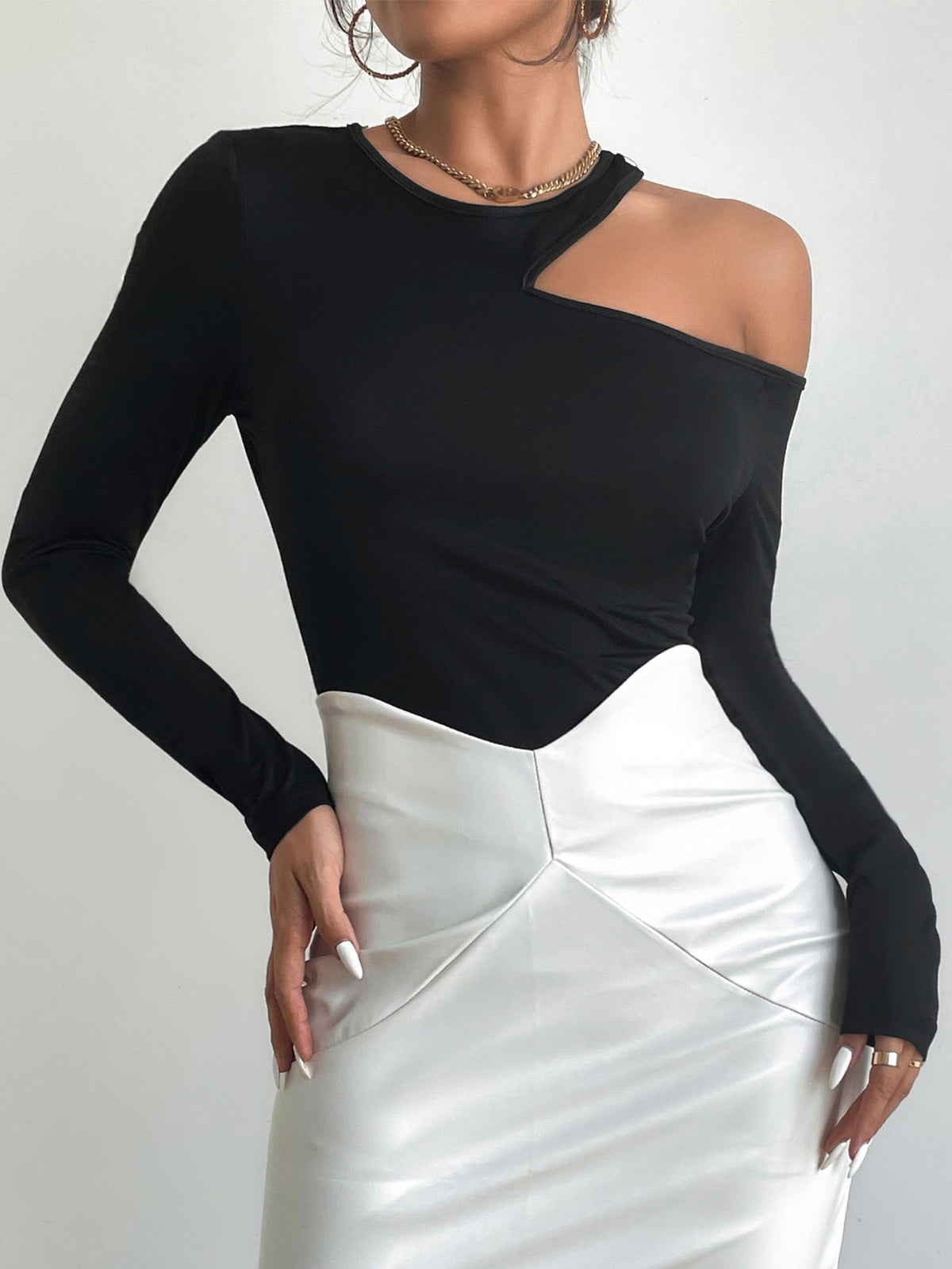 KittenAlarm - Cutout Shoulder Bodycon Top