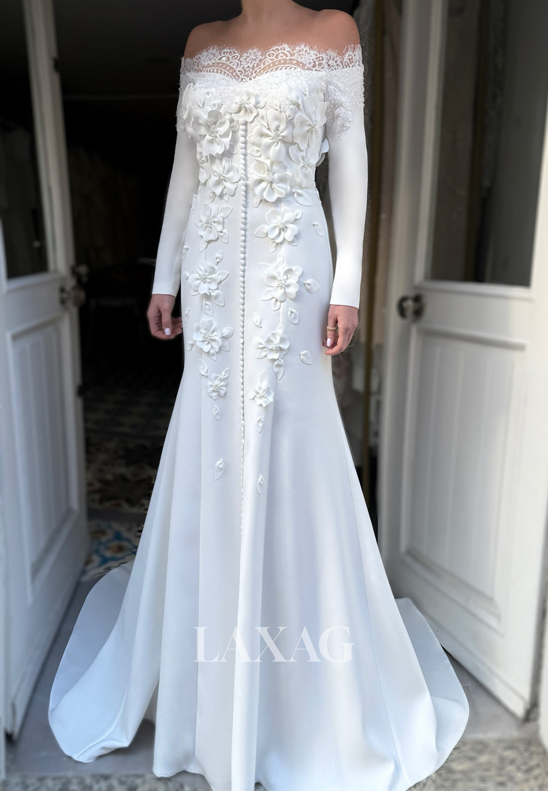 Off-Shoulder Floral Embellished Satin Fitted Wedding Dress Lace-Sweetheart Long-Sleeves Bride Gowns