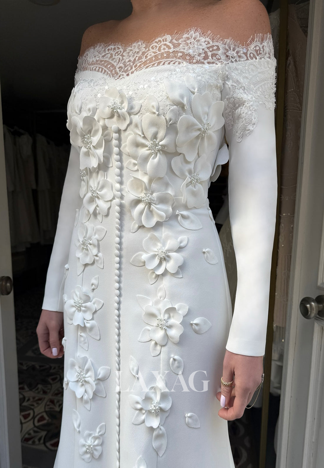 Off-Shoulder Floral Embellished Satin Fitted Wedding Dress Lace-Sweetheart Long-Sleeves Bride Gowns