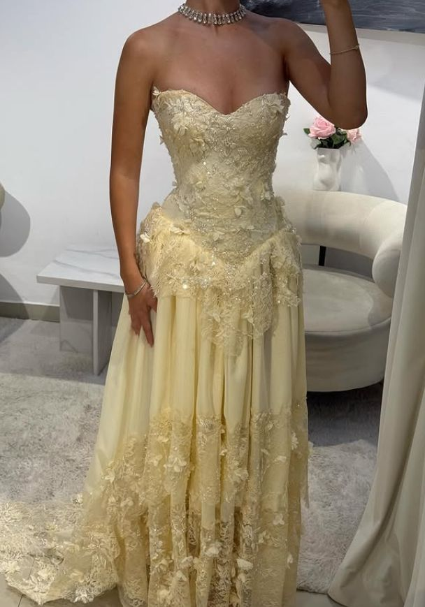 Pretty Strapless Yellow A Line Chiffon Lace Appliques Long Prom Dress Wedding Guest Dress D823