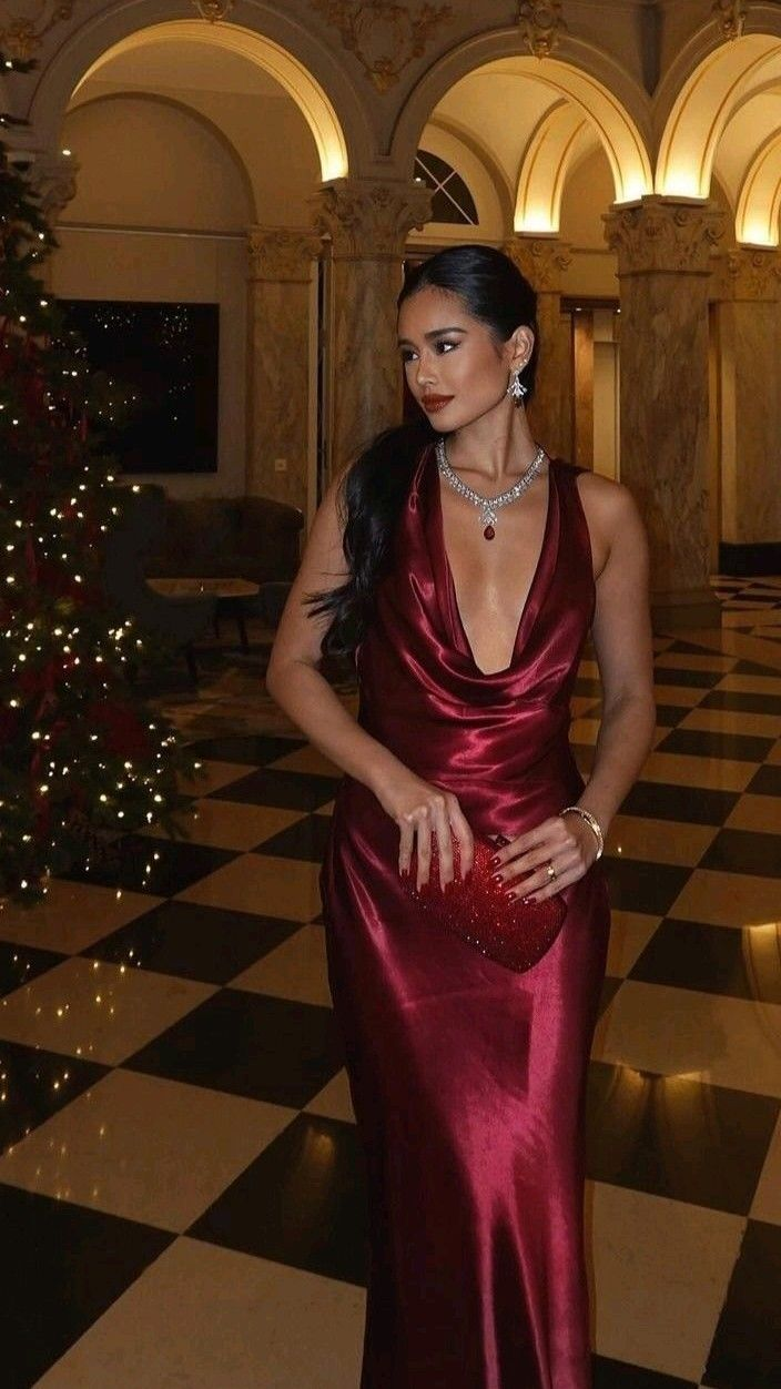 Stylish Burgundy V Neck Backless Long Wedding Guest Dress Mermaid Party Dress D1691