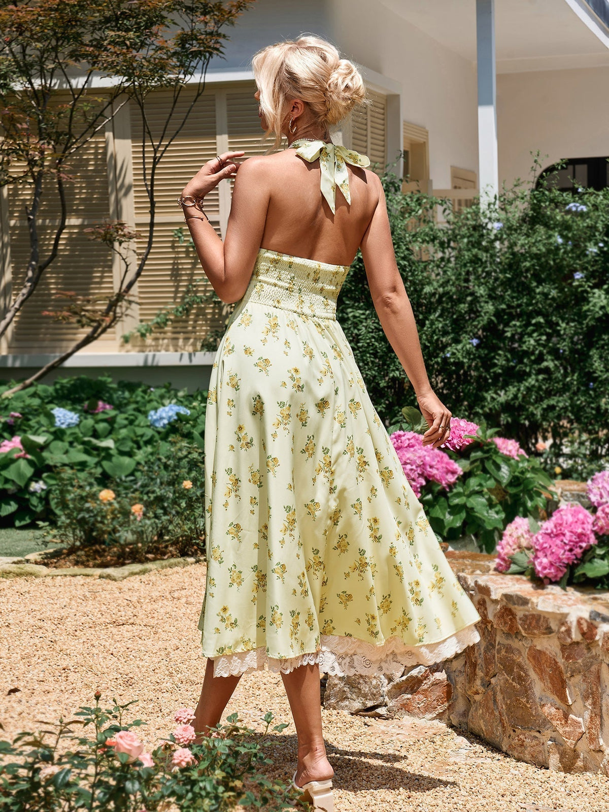 Floral Halter Neck Deep V-Neck Lace Trim Fit and Flare Midi Dress - View 19