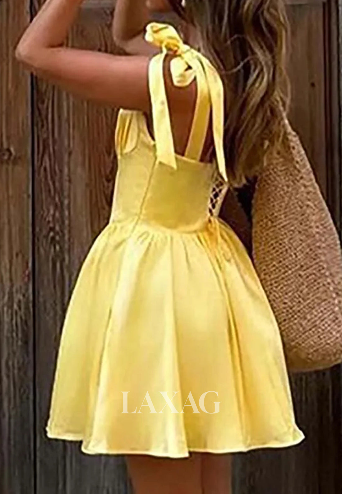 Bateau-Neck Bows-Straps Sleeveless Pleated Satin A-Line Party Homecoming Dress