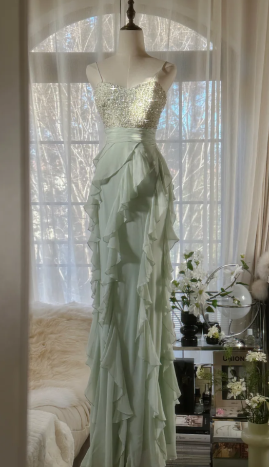 Glamorous Spaghetti Straps Green Beaded Chiffon Ruffles Long Party Dress Evening Gown D1792