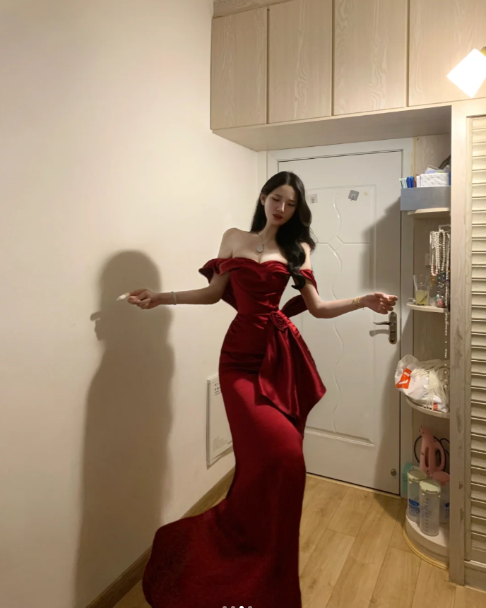 Pretty Red Off The Shoulder Satin Mermaid Long Evening Dress Formal Guest Dress D850