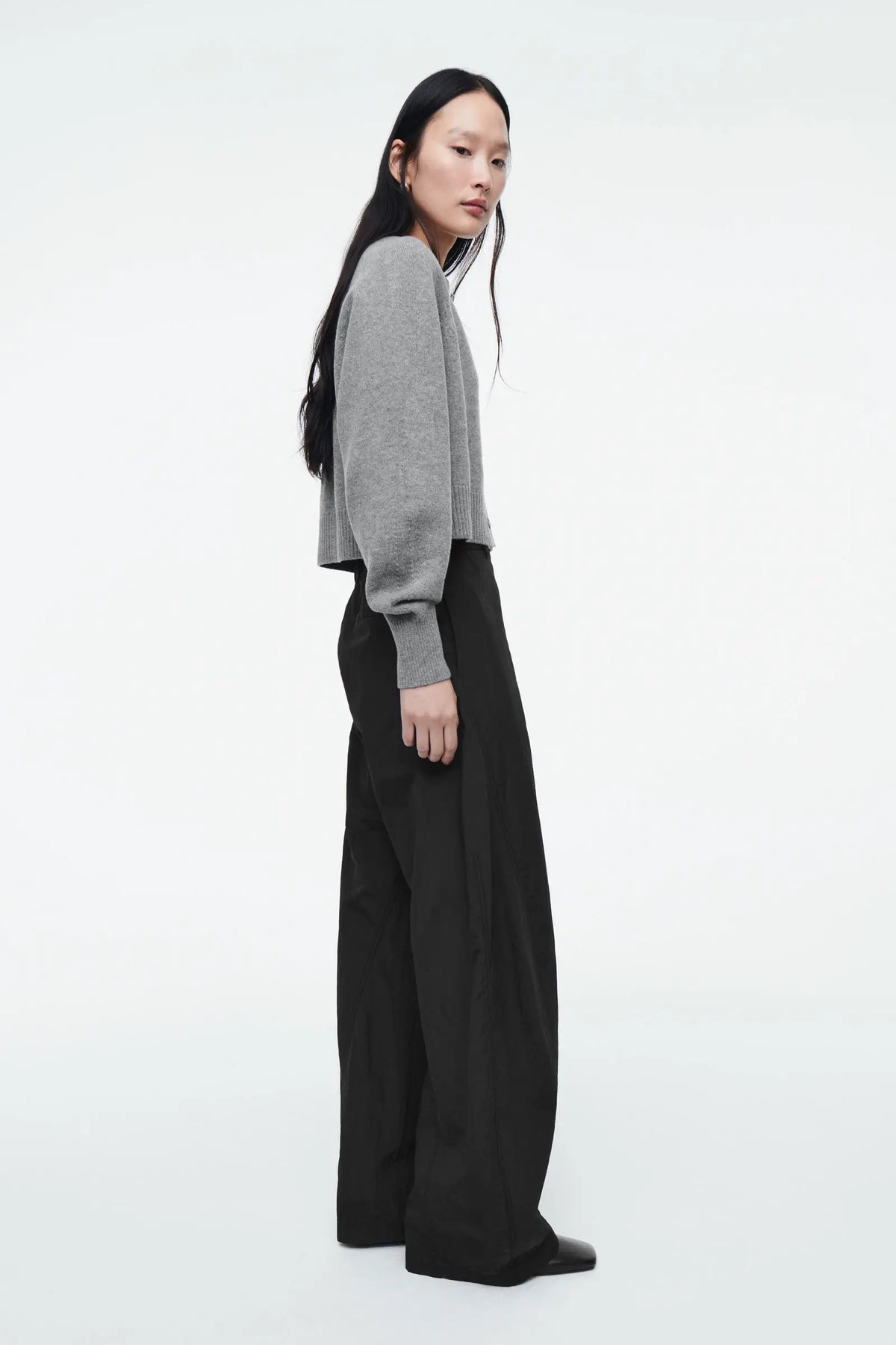 Style Casual Standard Short Round Neck Long Sleeves Cardigan 2