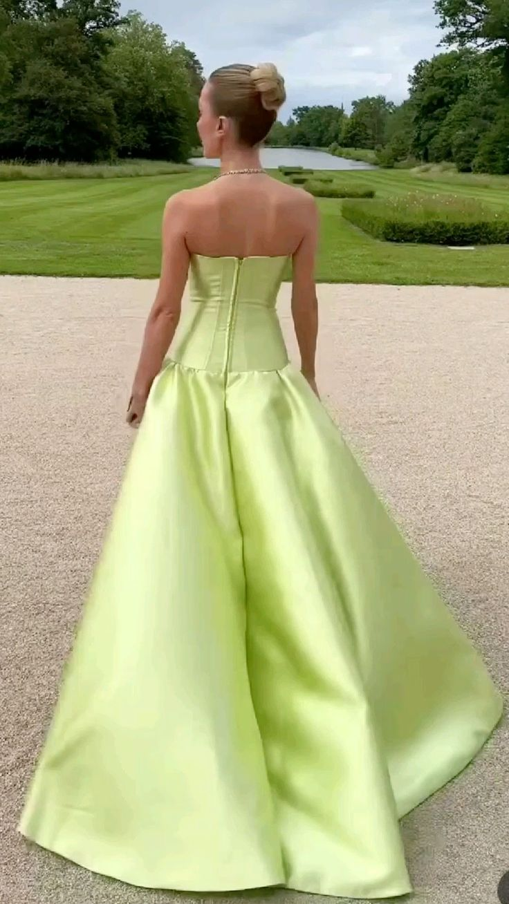 Stylish Lemon Green Strapless Satin Mermaid Long Evening Dress Birthday Outfits D1347