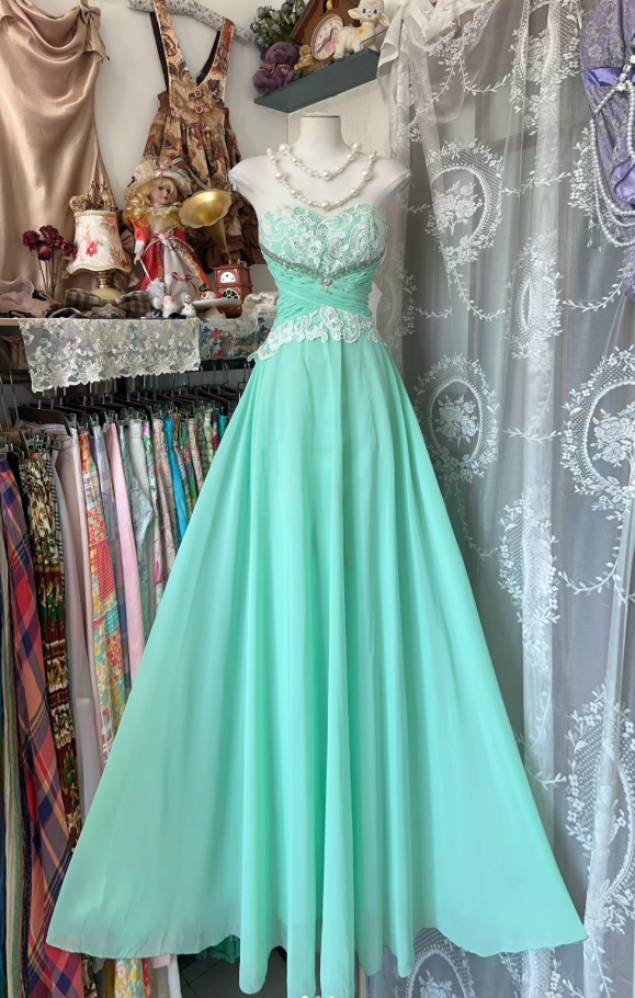 Classy Sweetheart Neck Light green Chiffon Appliques A Line Birthday Party Dress Long Wedding Guest Dress D1657