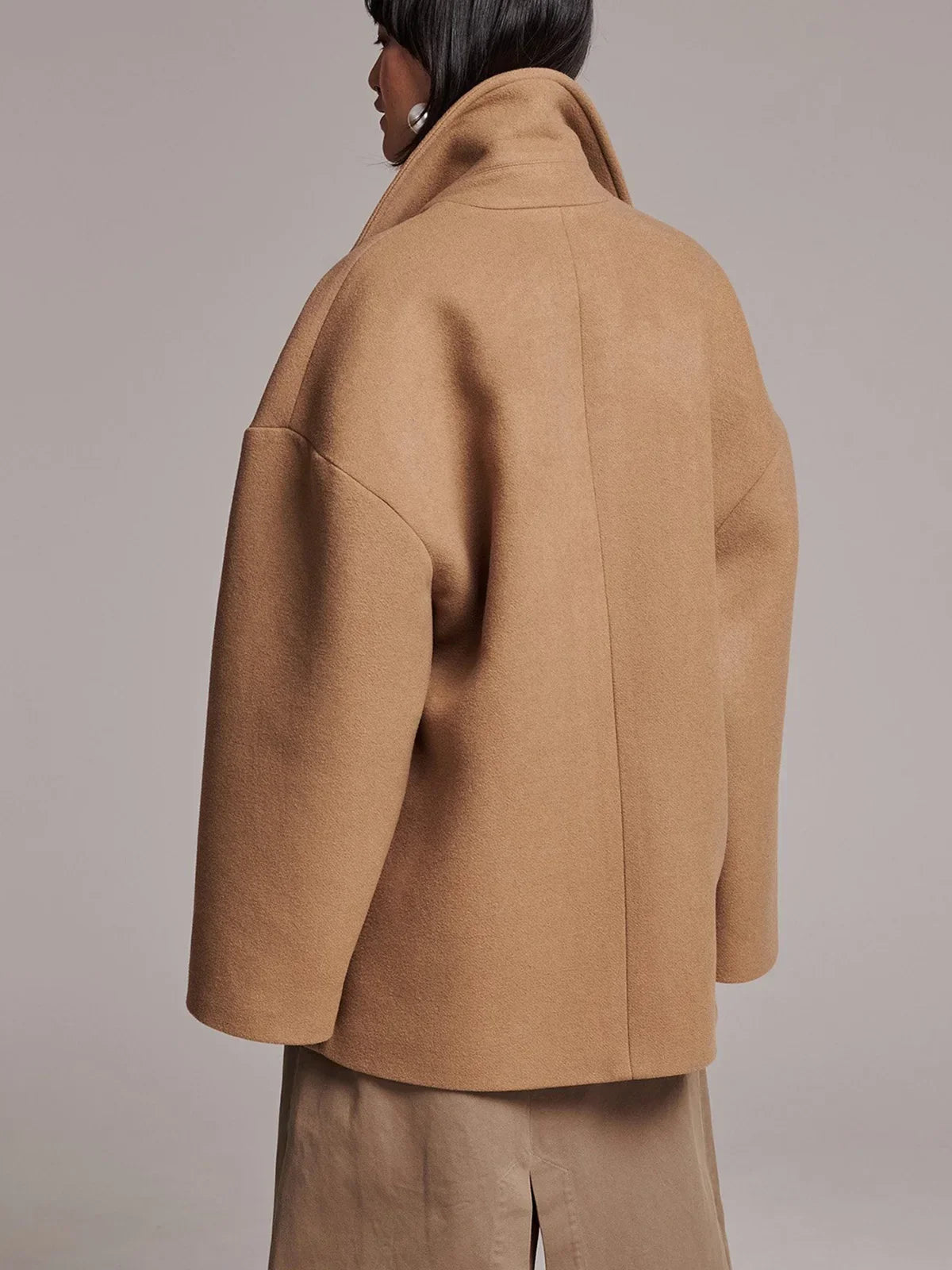 Black Lapel Slim Single-Breasted Overcoat