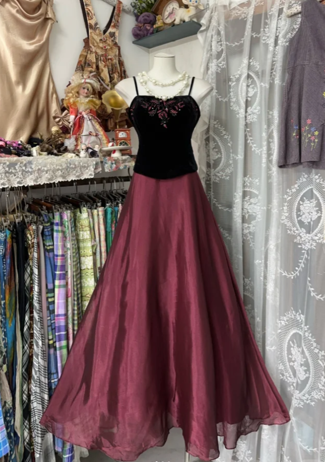 Vintage Burgundy Spaghetti Straps Organza Long Evening Dress Formal Birthday Party Gown D1756