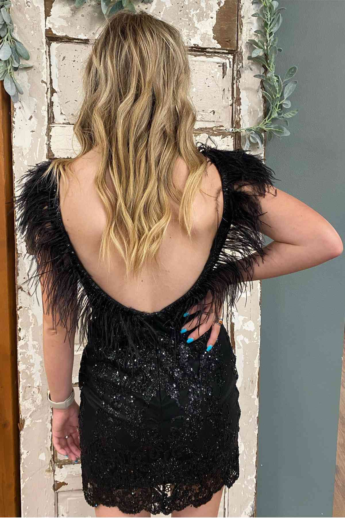 Tina Sheath V-Neck Feathered Sequined Homecoming Dress - Fashionpara