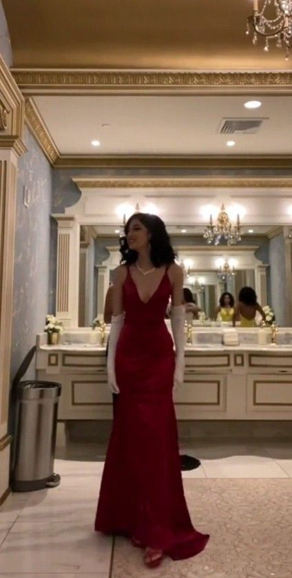 Classy Red Spaghetti Straps V Neck Satin Mermaid Long Wedding Guest Dress Birthday Party Dress With Gloves D1686