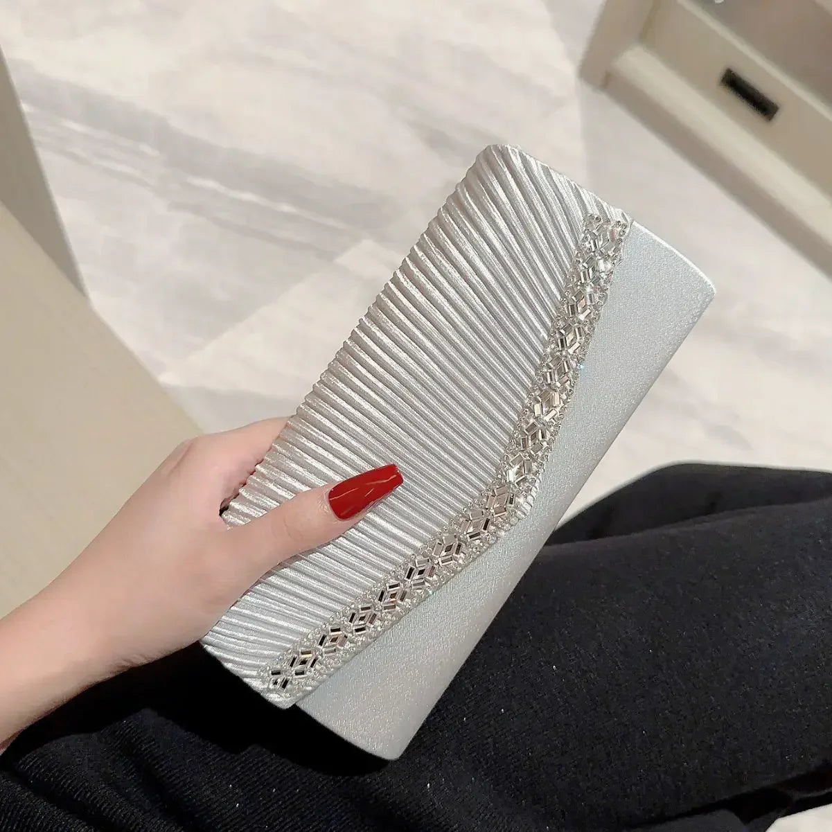 Chain Shoulder Wedding Party Wristlet
