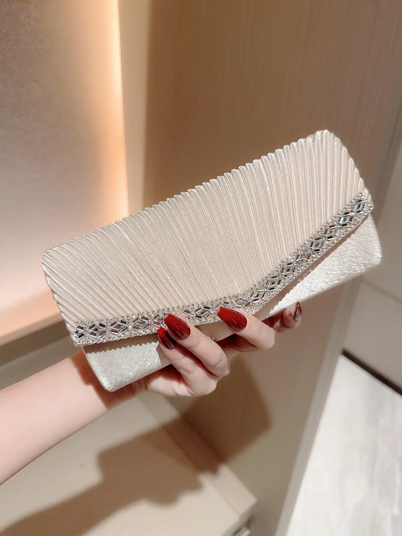 Chain Shoulder Wedding Party Wristlet