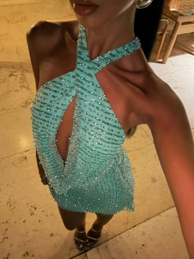 Sexy Halter Green Chiffon Sequin Beaded Backless Cocktail Dress Short Homecoming Dress 20th Birthday Dress D694