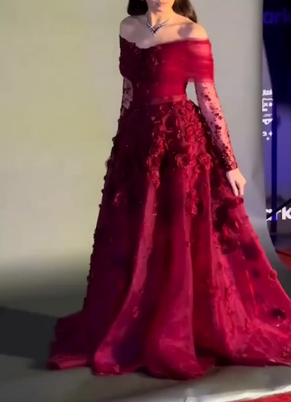 Pretty Off The Shoulder Ball Gown Red Organza Appliques Long Party Dress Birthday Outfits D1298