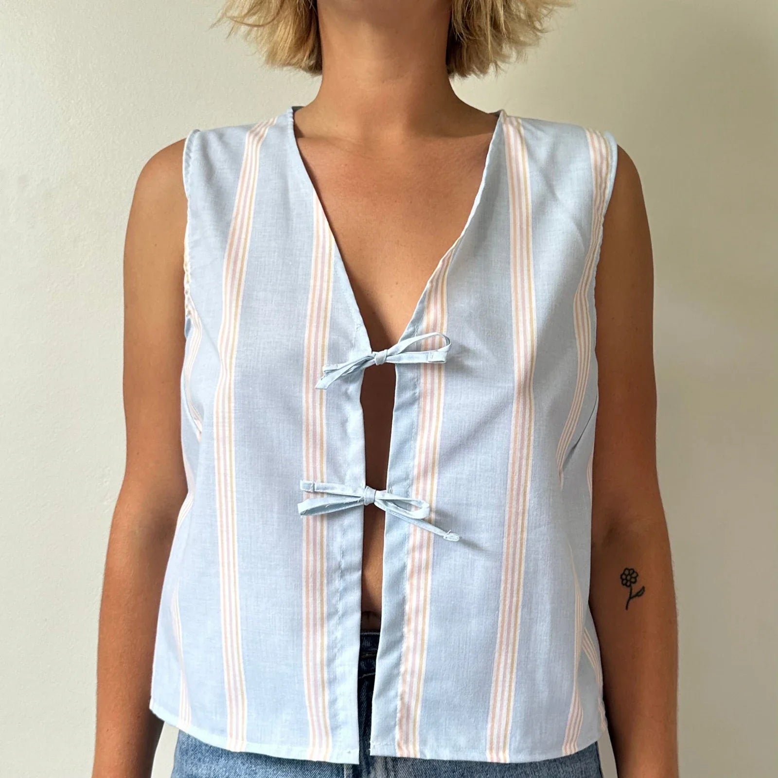 Tie-Front Lace Camis Crop Top