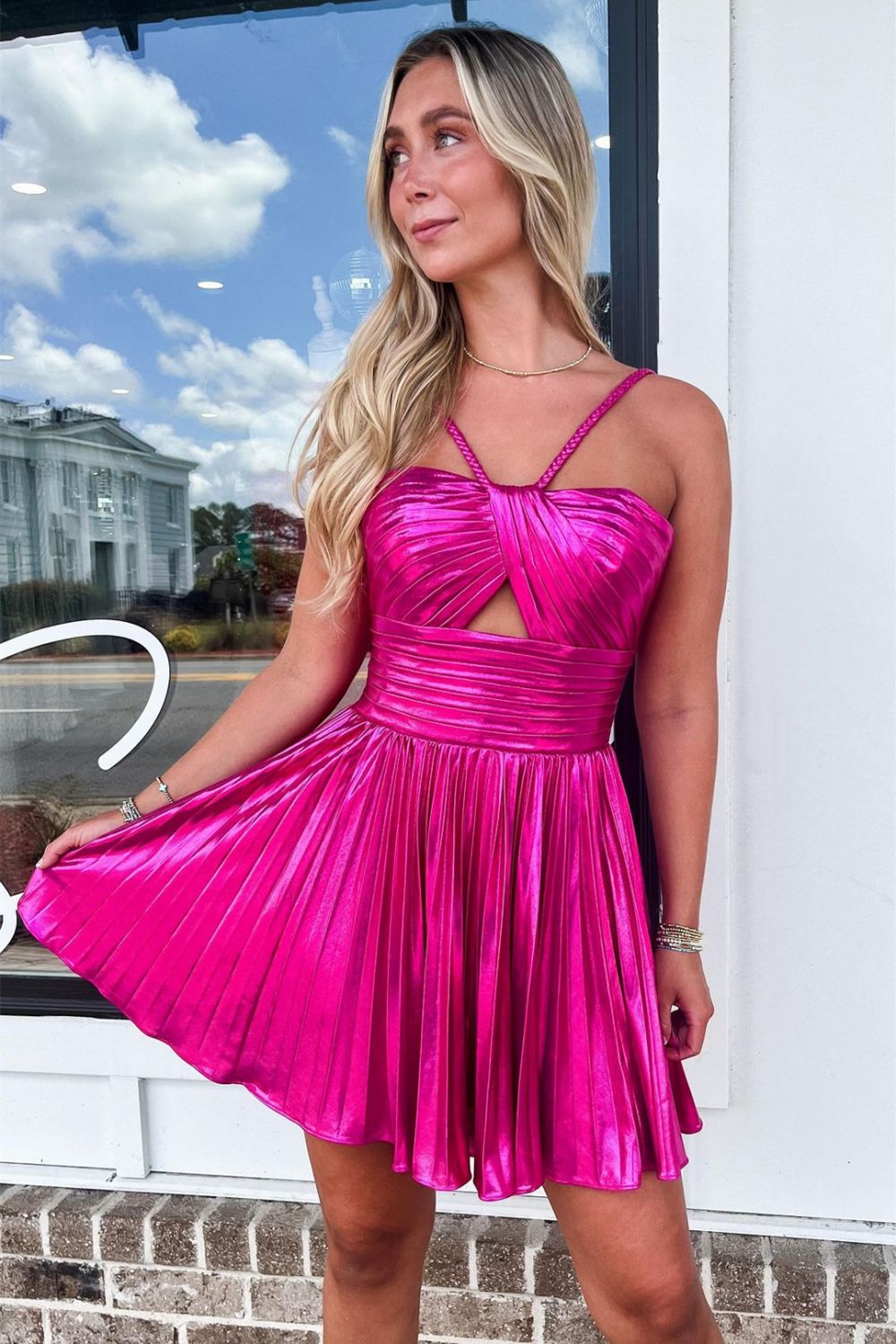 Gold A-Line Halter Neck Short Metallic Homecoming Dress - Fashionpara