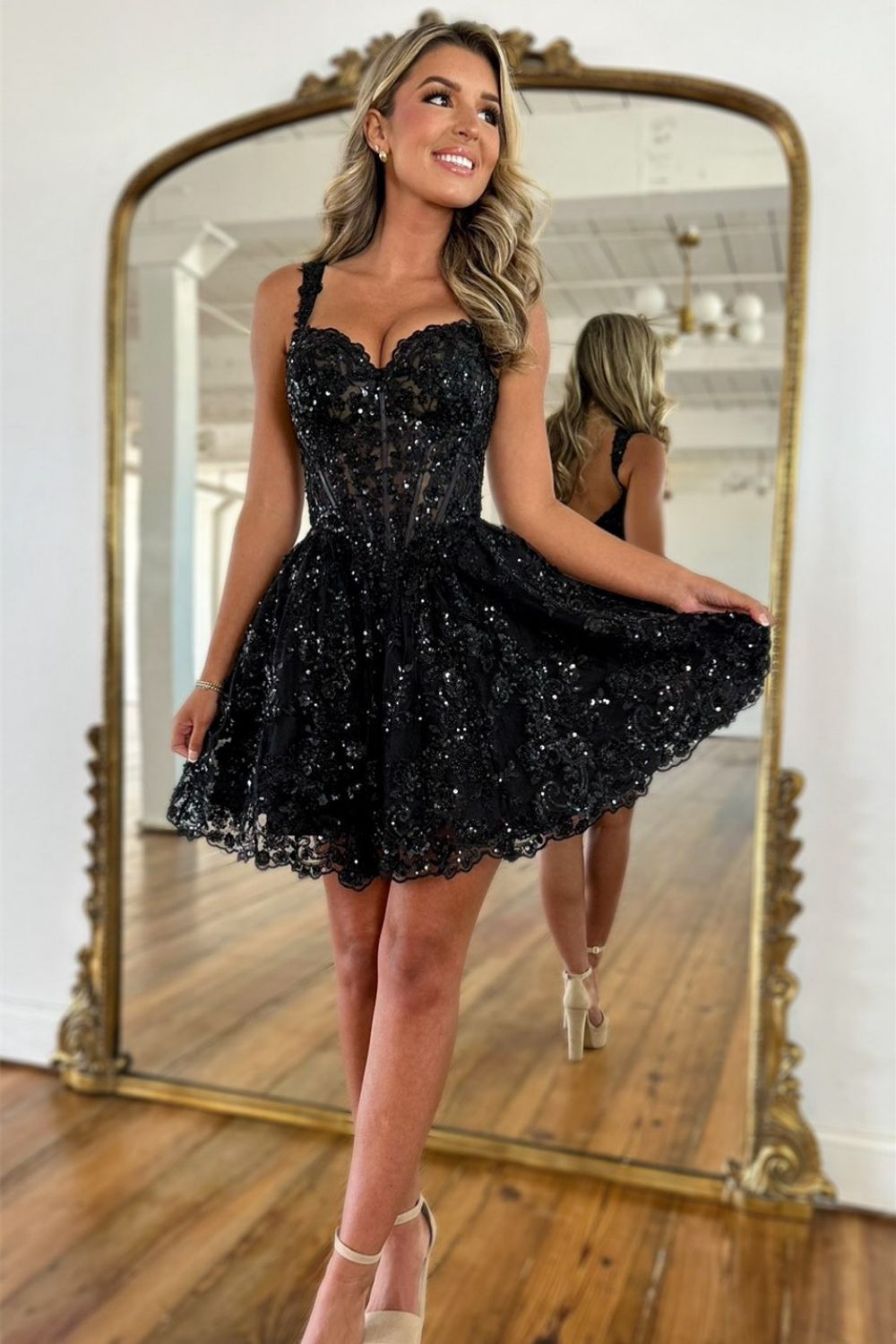 Gorgeous Black A-Line Straps Short Homecoming Dress with Sequin - Fashionpara