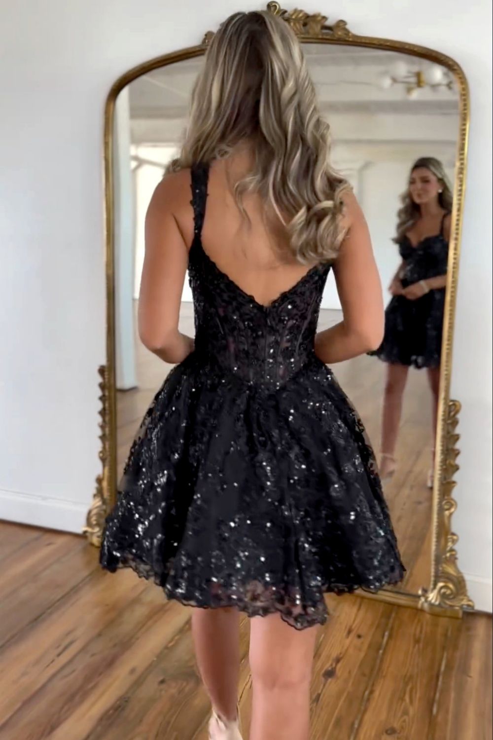 Gorgeous Black A-Line Straps Short Homecoming Dress with Sequin - Fashionpara