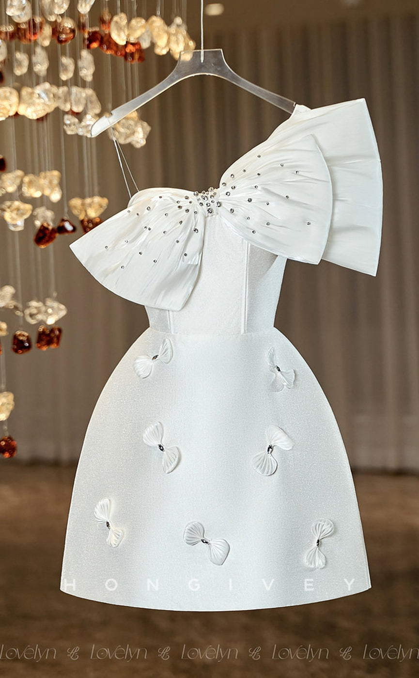 H2017 - Chic White A-Line Empire Bowknot One Shoulder Short Homecoming Dress - Fashionpara